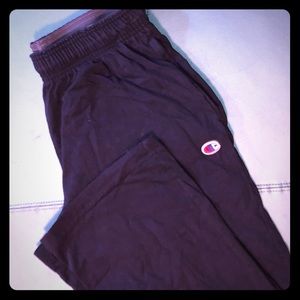 Men’s cotton blend athletic pants. Champion Sz Lg